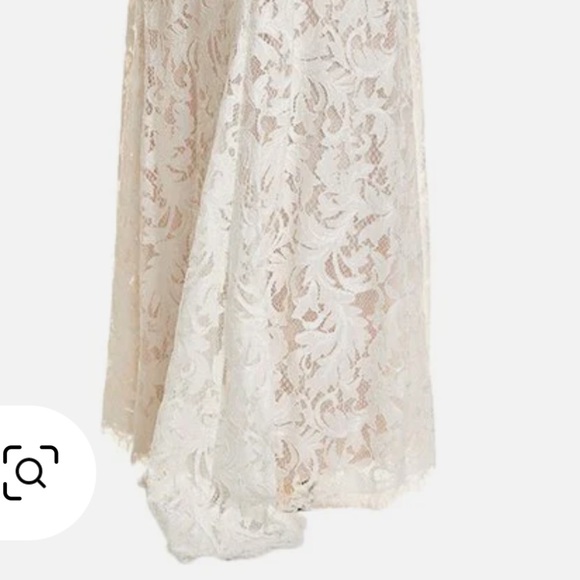 Beautiful TADASI SHOJI BRIDAL GOWN - Picture 11 of 11